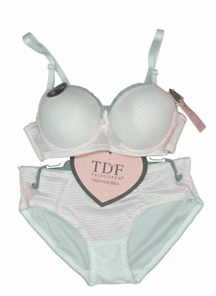 ست لباس زیر زنانه TDF مدل شطرنجی صورتی – سوتین فنردار و شورت اسلیپ